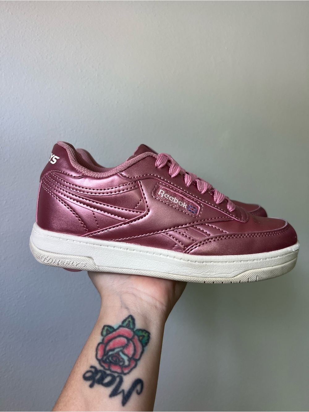 Reebok Club C x Heelys Metallic Pink Roller Shoes Girls 4Y Womens 5